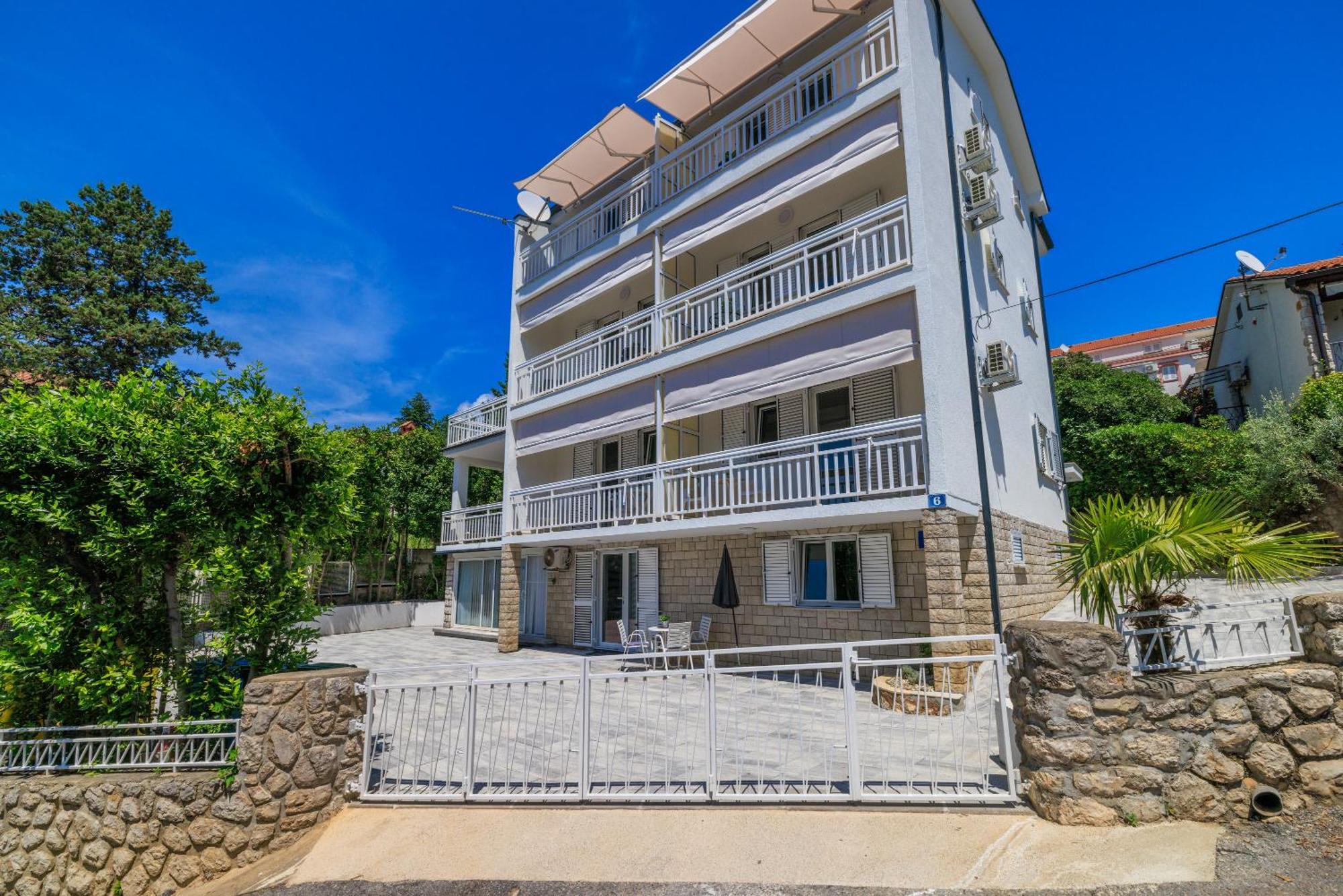 Apartments Podvezanec Crikvenica Kültér fotó